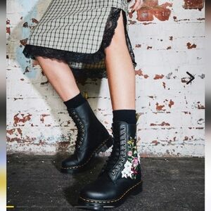 Dr. Martens Women's 1490 Floral Bloom Leather Boots